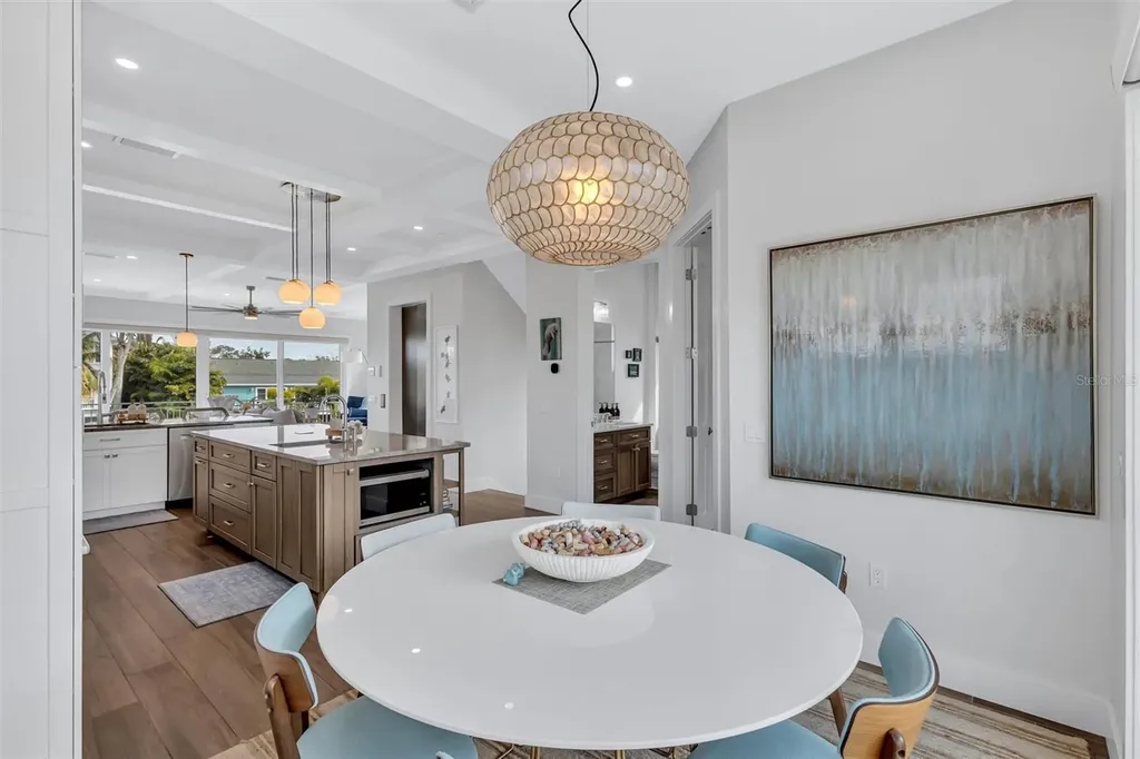4881 Oxford Drive Siesta Key FL 34242