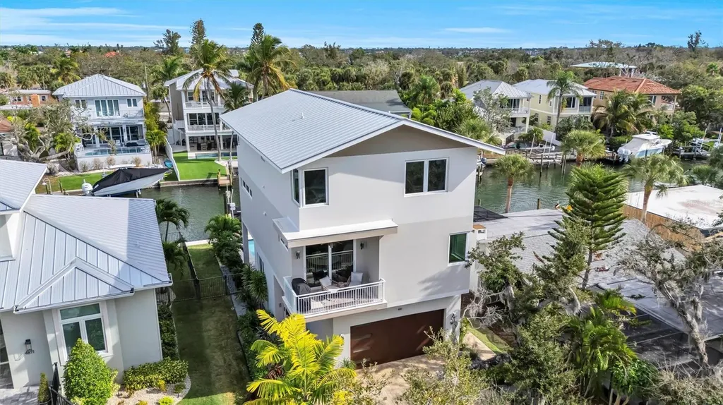 4881 Oxford Drive Siesta Key FL 34242