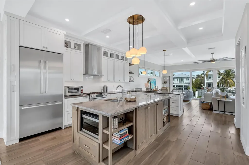 4881 Oxford Drive Siesta Key FL 34242