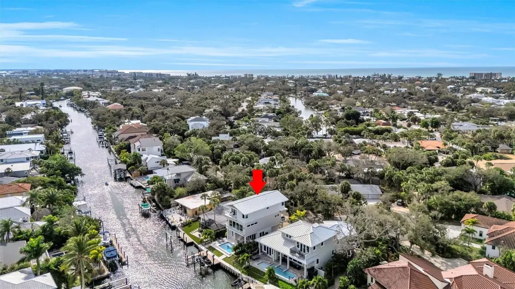 4881 Oxford Drive Siesta Key FL 34242