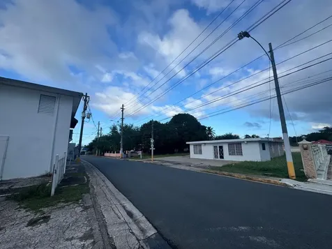690 Street Bo. Sabana Vega Alta PR 00692