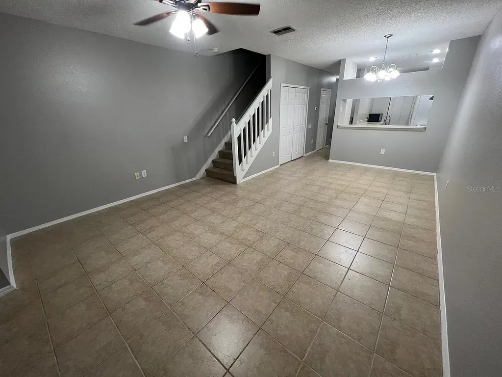 8674 Hunters Key Circle Tampa FL 33647