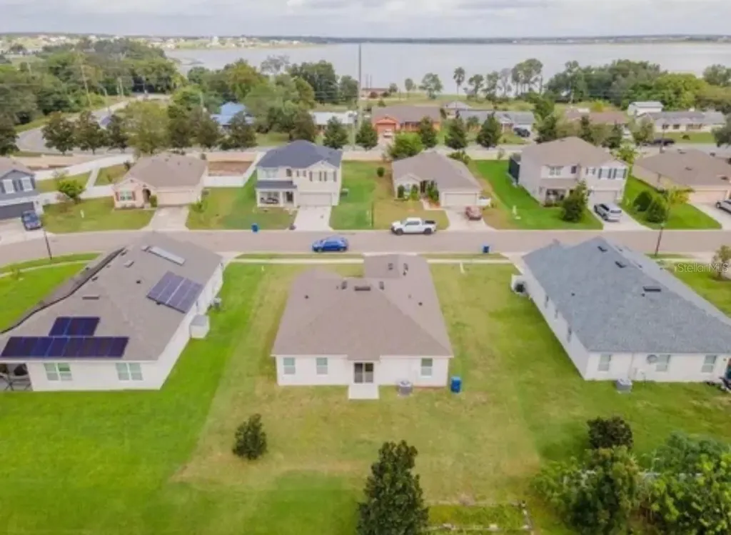 724 Lake Cummings Boulevard Lake Alfred FL 33850