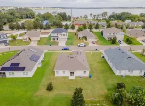 724 Lake Cummings Boulevard Lake Alfred FL 33850