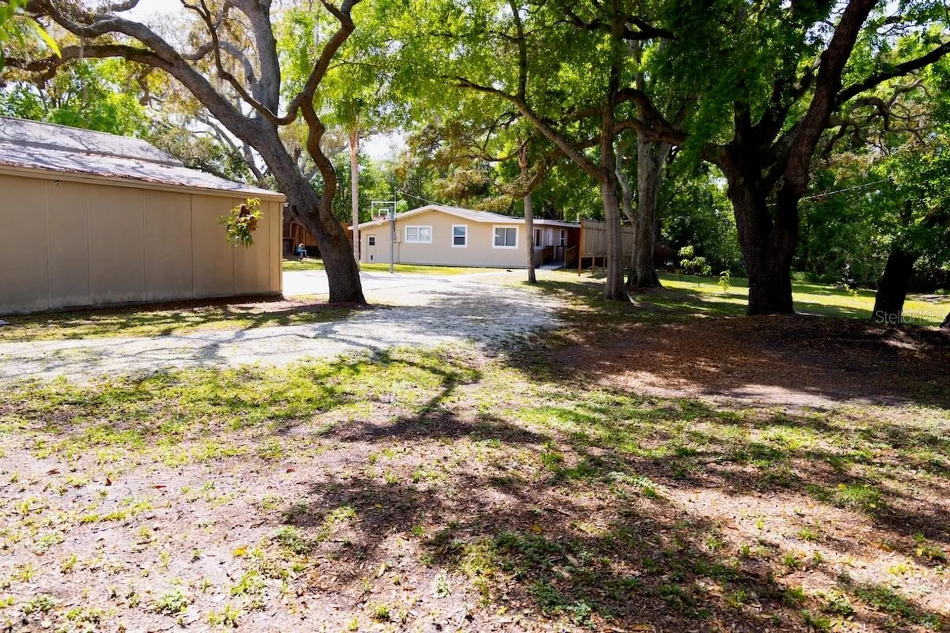 544 Farnum Drive Tarpon Springs FL 34689