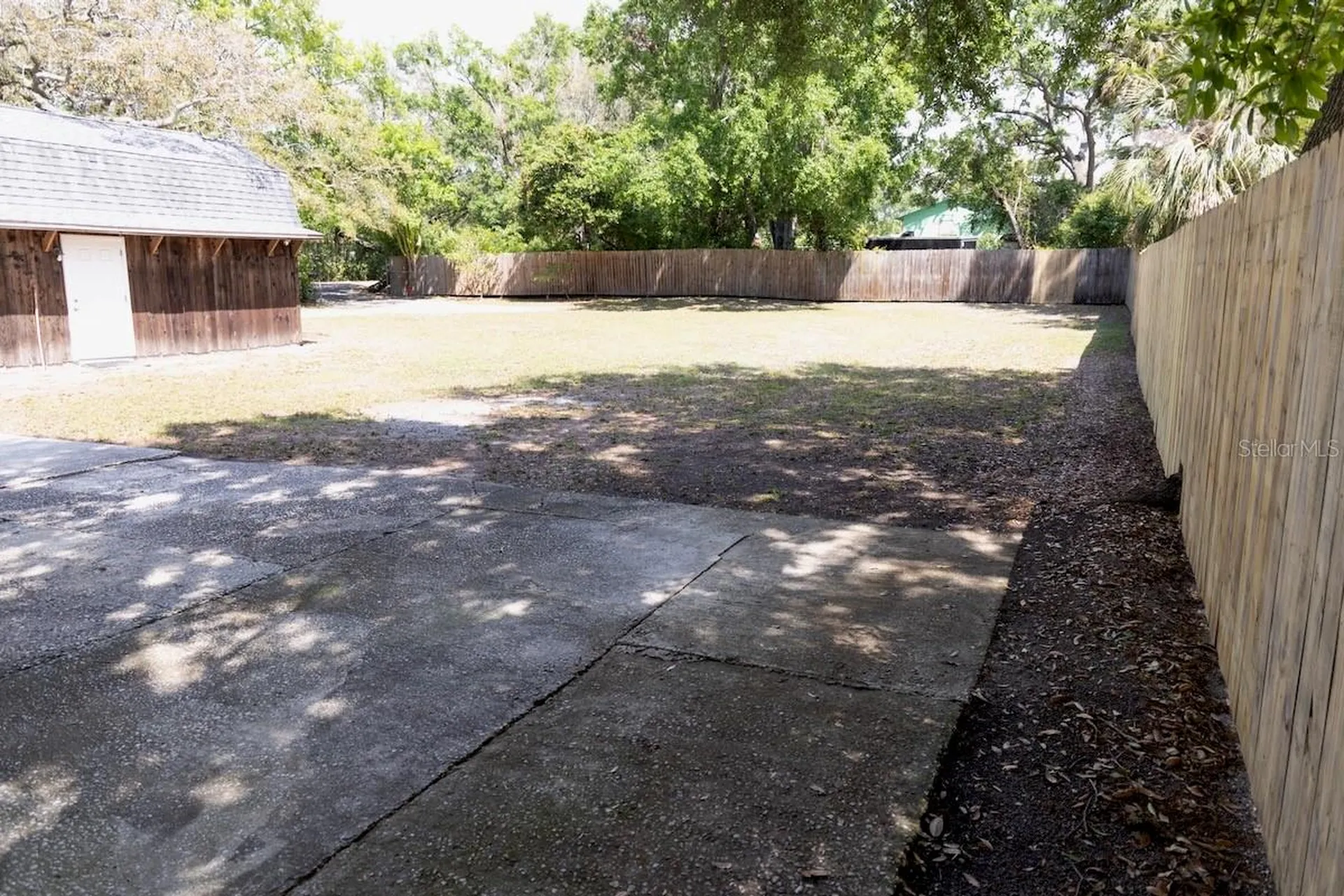 544 Farnum Drive Tarpon Springs FL 34689