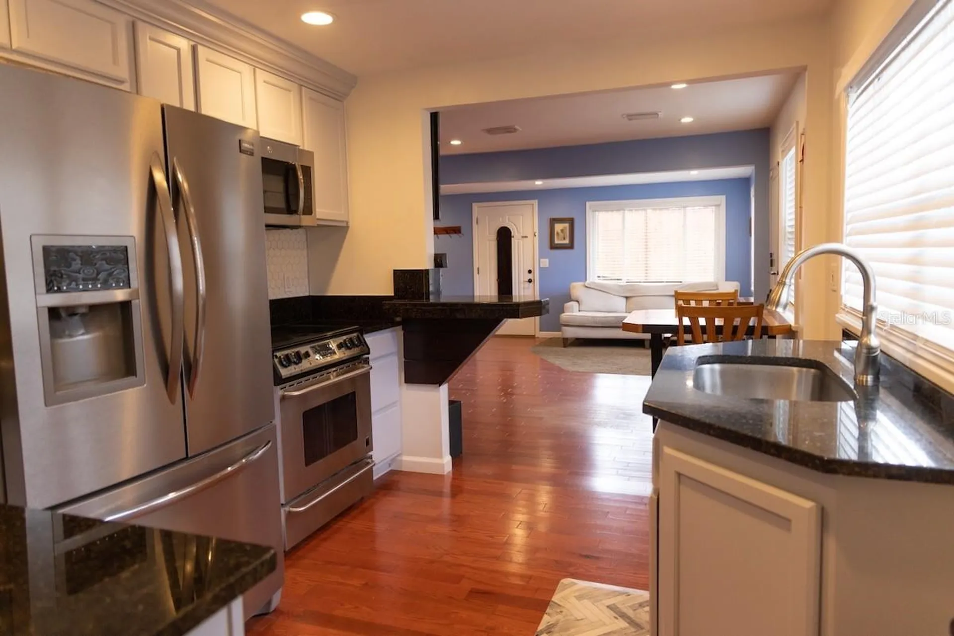 544 Farnum Drive Tarpon Springs FL 34689