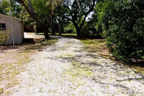 544 Farnum Drive Tarpon Springs FL 34689