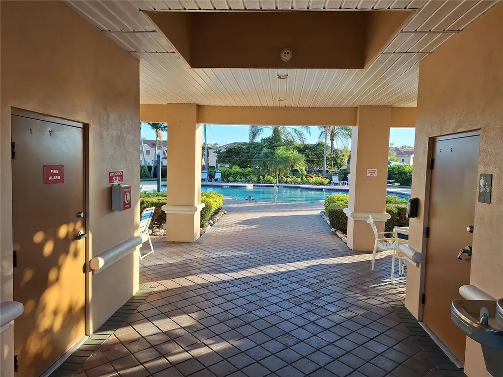 3709 Parkridge Circle Sarasota FL 34243