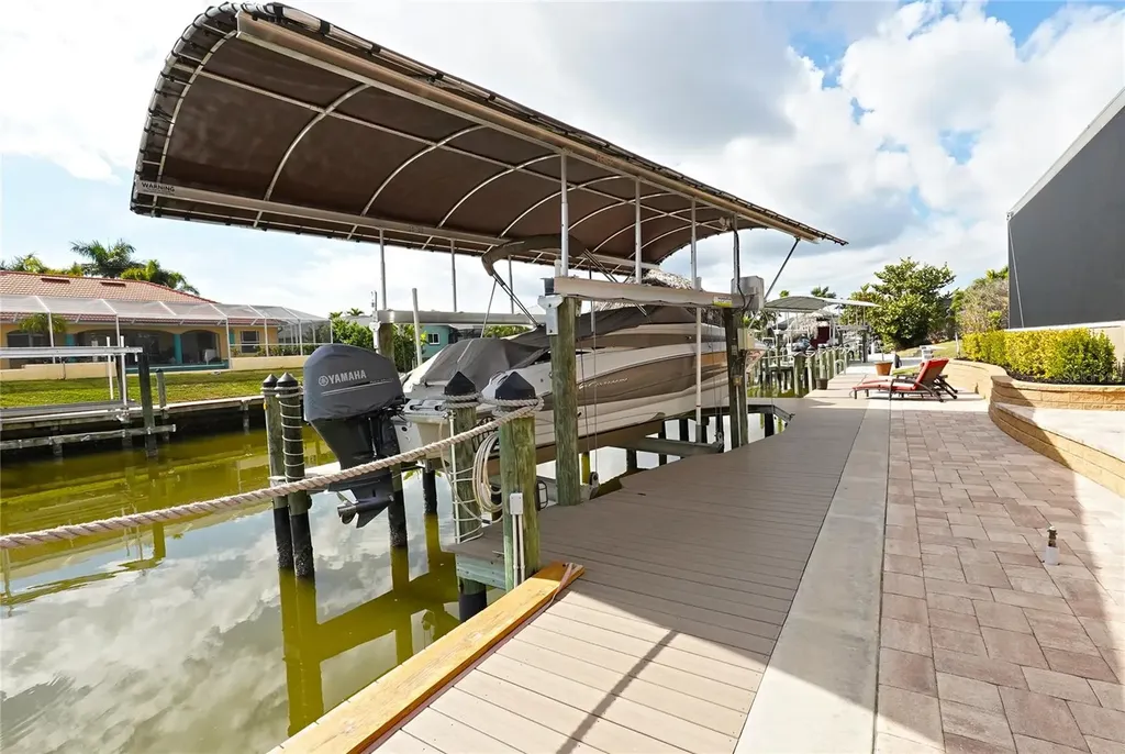 1504 Mohawk Parkway Cape Coral FL 33914