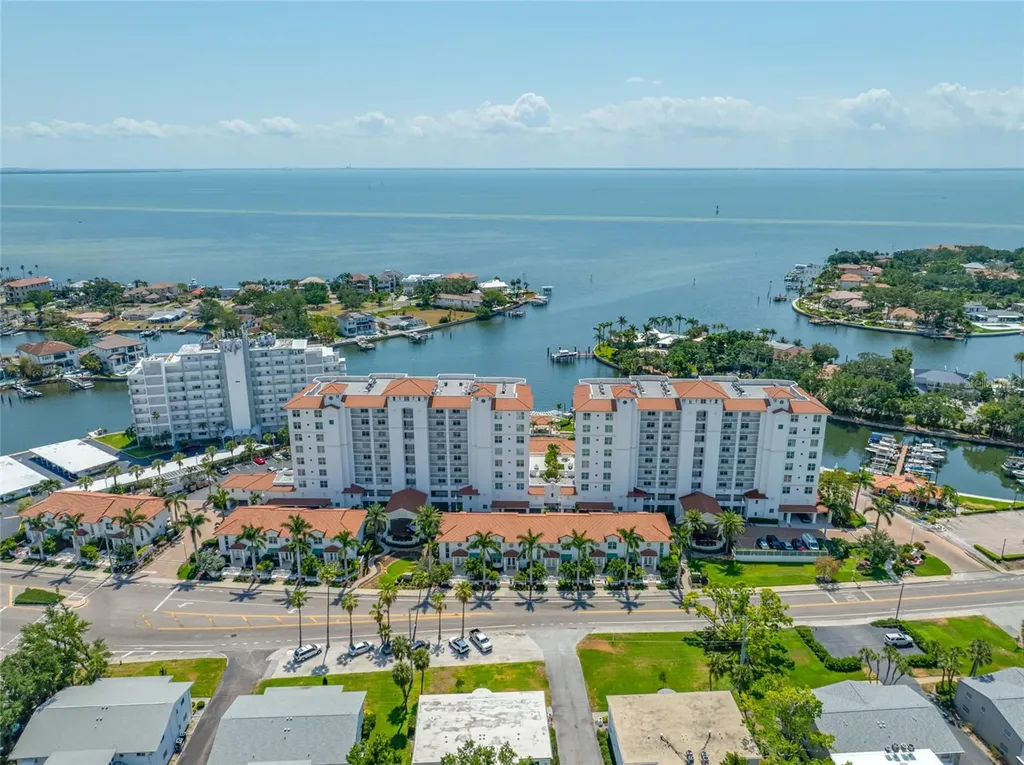 1325 Snell Isle Boulevard NE St Petersburg FL 33704