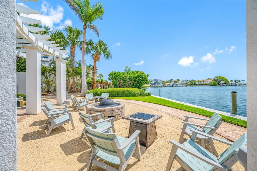 1325 Snell Isle Boulevard NE St Petersburg FL 33704