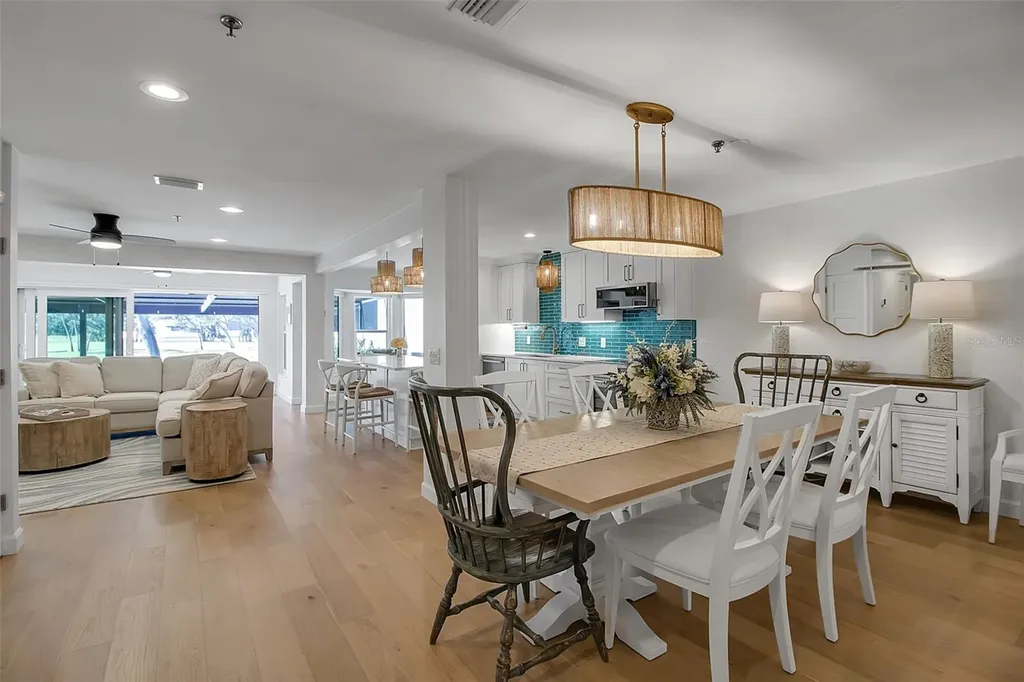 2123 Harbourside Drive Longboat Key FL 34228