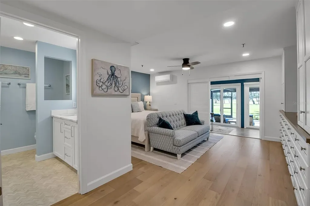 2123 Harbourside Drive Longboat Key FL 34228