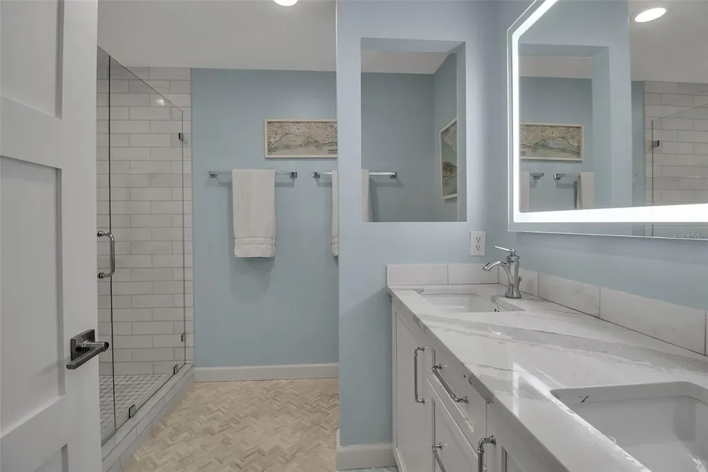 2123 Harbourside Drive Longboat Key FL 34228