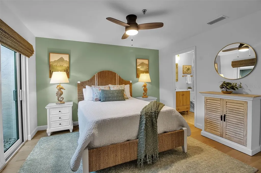 2123 Harbourside Drive Longboat Key FL 34228