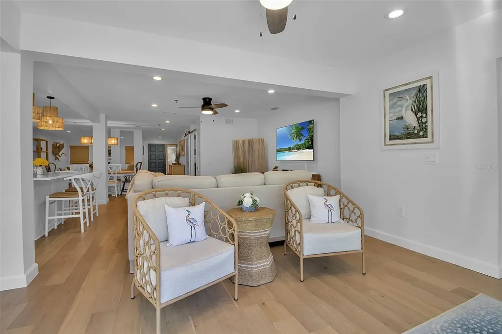 2123 Harbourside Drive Longboat Key FL 34228