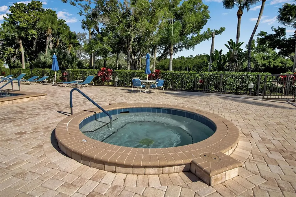 2123 Harbourside Drive Longboat Key FL 34228