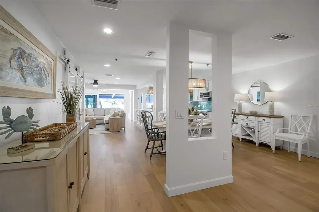 2123 Harbourside Drive Longboat Key FL 34228