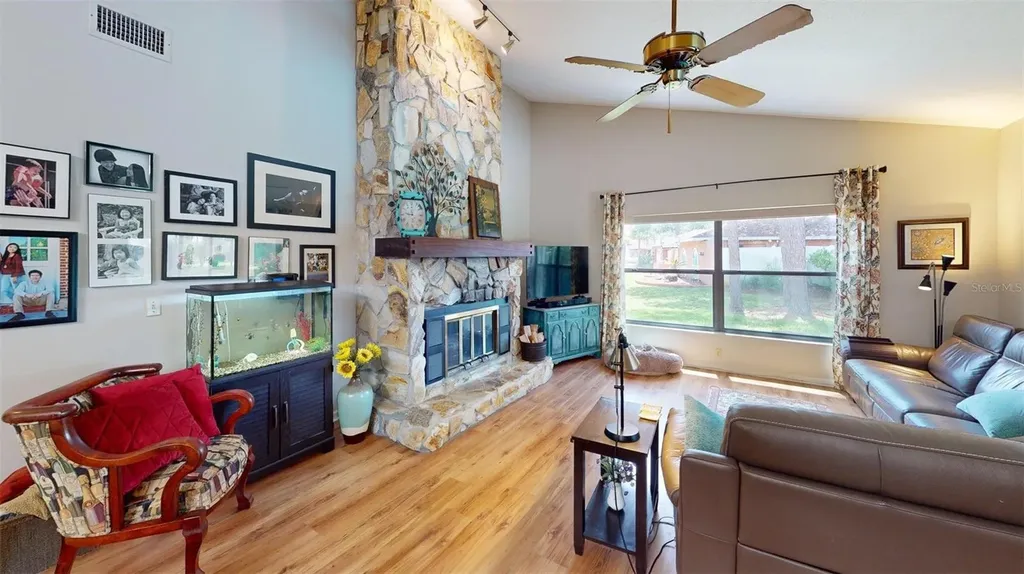 2215 Toniwood Lane Palm Harbor FL 34685