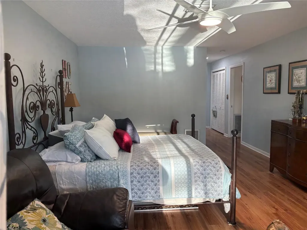 2215 Toniwood Lane Palm Harbor FL 34685