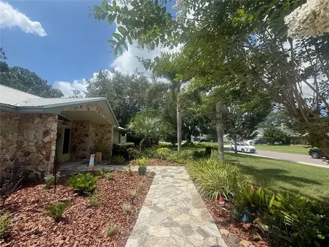 2215 Toniwood Lane Palm Harbor FL 34685