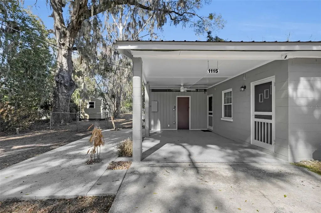 1115 NE 33rd Street Ocala FL 34479