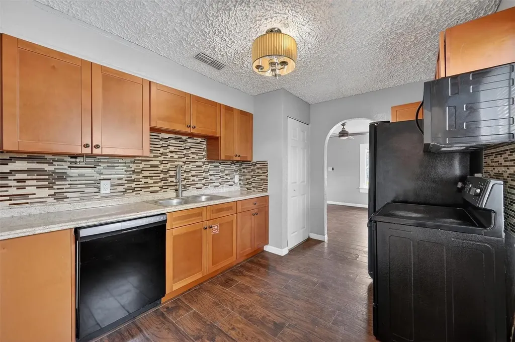 1908 E Jean Street Tampa FL 33610