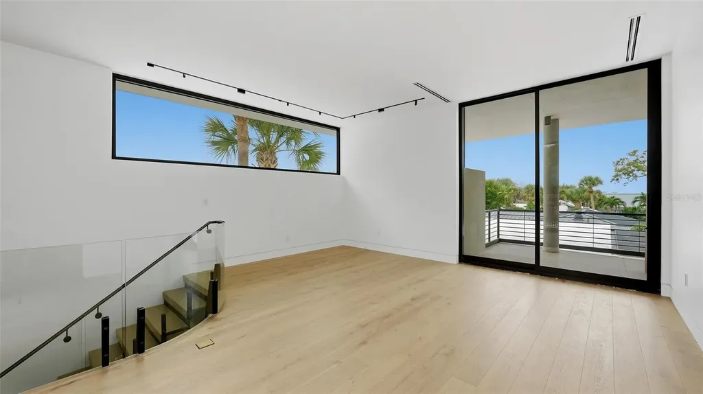 359 N Shore Drive Sarasota FL 34234