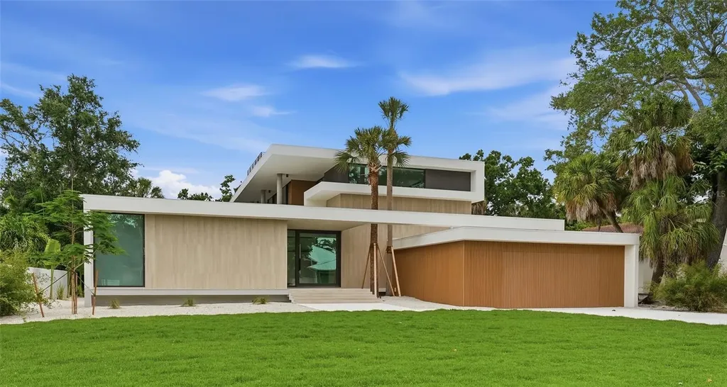 359 N Shore Drive Sarasota FL 34234