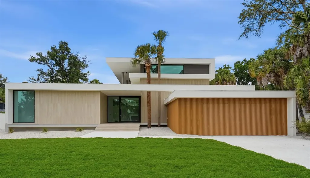 359 N Shore Drive Sarasota FL 34234