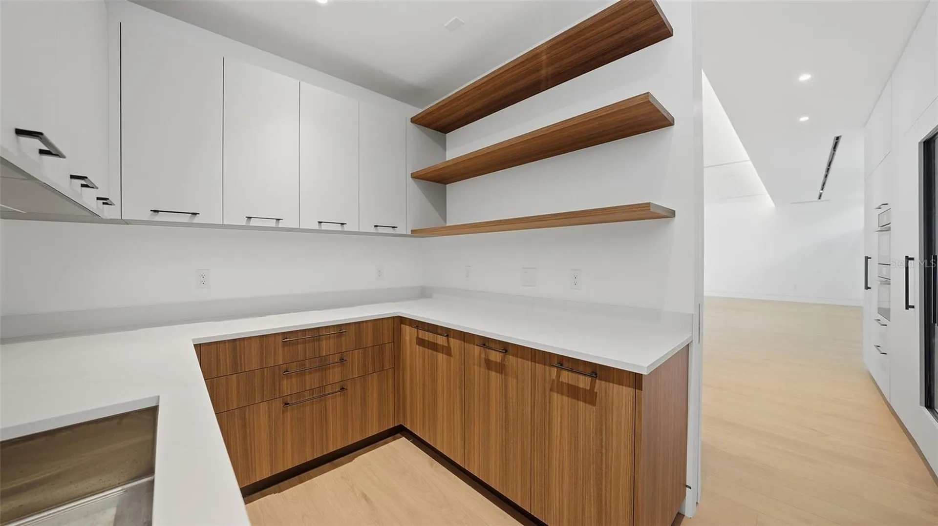 359 N Shore Drive Sarasota FL 34234