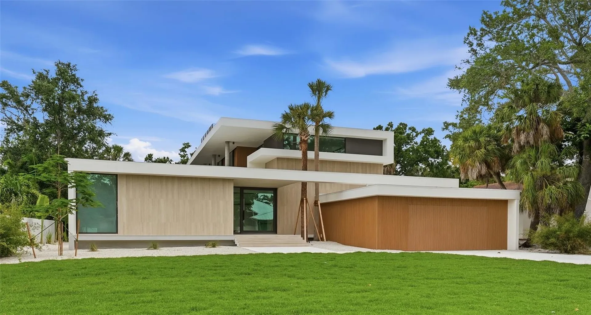 359 N Shore Drive Sarasota FL 34234