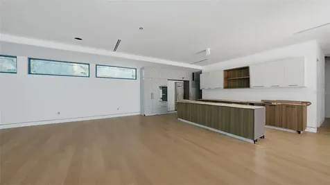 359 N Shore Drive Sarasota FL 34234
