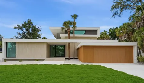 359 N Shore Drive Sarasota FL 34234