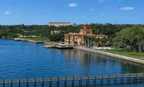 359 N Shore Drive Sarasota FL 34234
