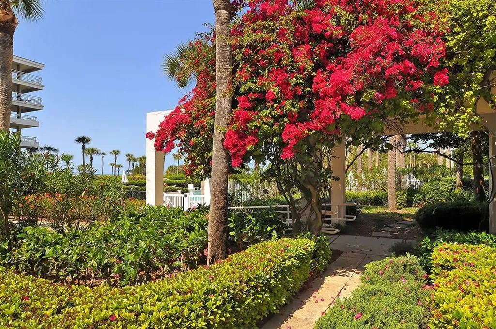 2109 Gulf Of Mexico Drive Longboat Key FL 34228