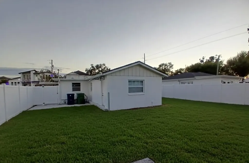 3321 W Palmetto Street Tampa FL 33607