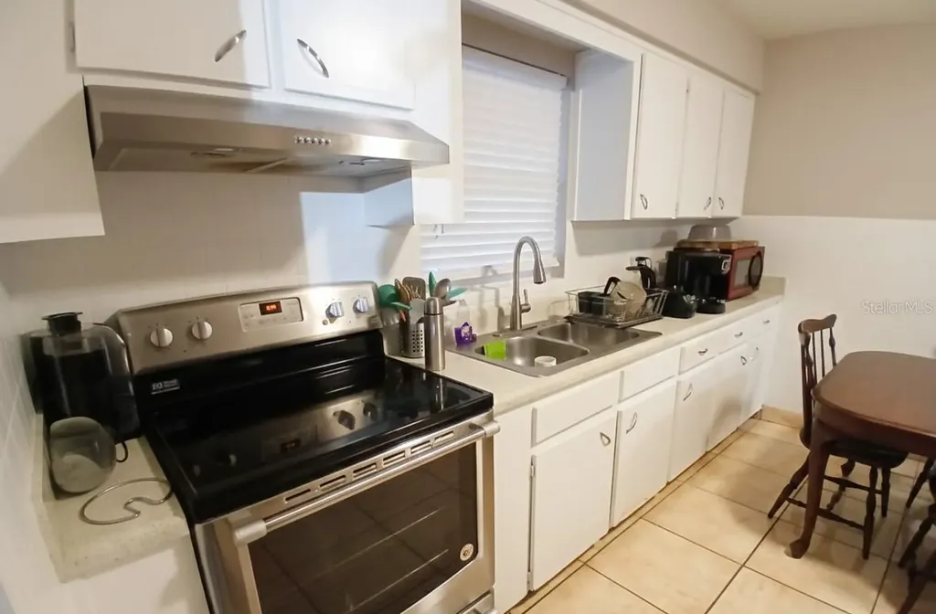 3321 W Palmetto Street Tampa FL 33607