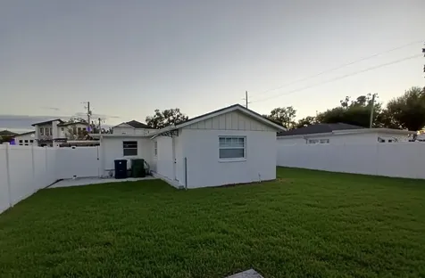 3321 W Palmetto Street Tampa FL 33607