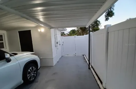 3321 W Palmetto Street Tampa FL 33607