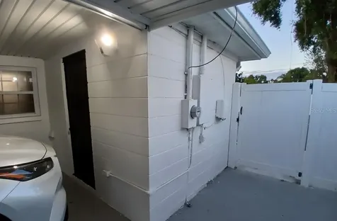 3321 W Palmetto Street Tampa FL 33607