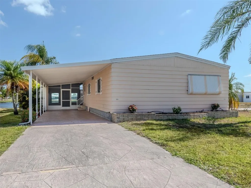 109 Lakeview Drive North Port FL 34287