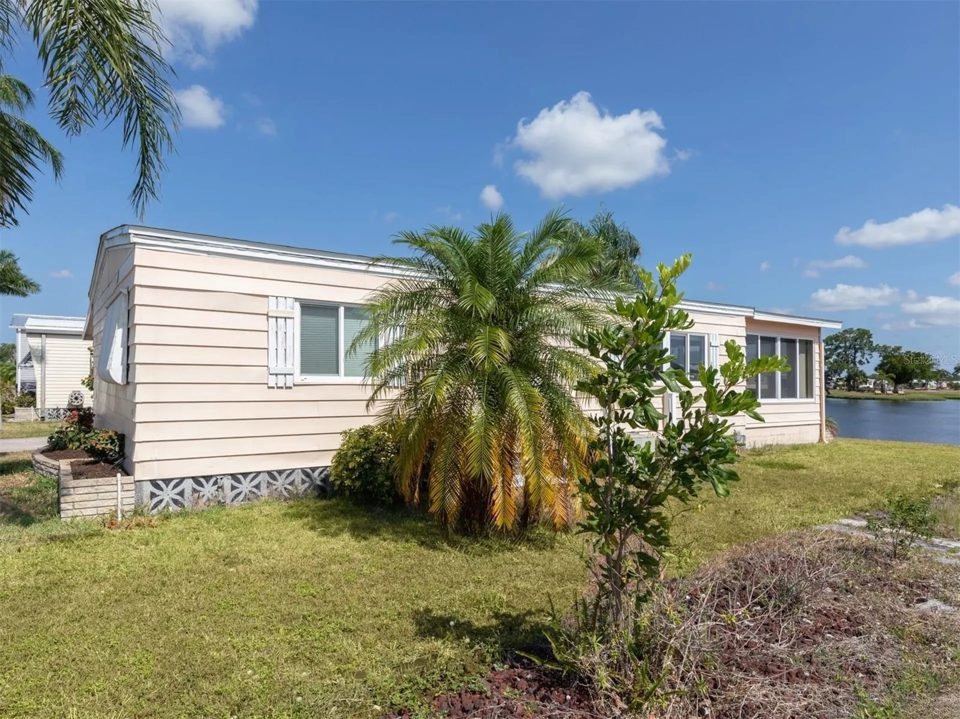 109 Lakeview Drive North Port FL 34287