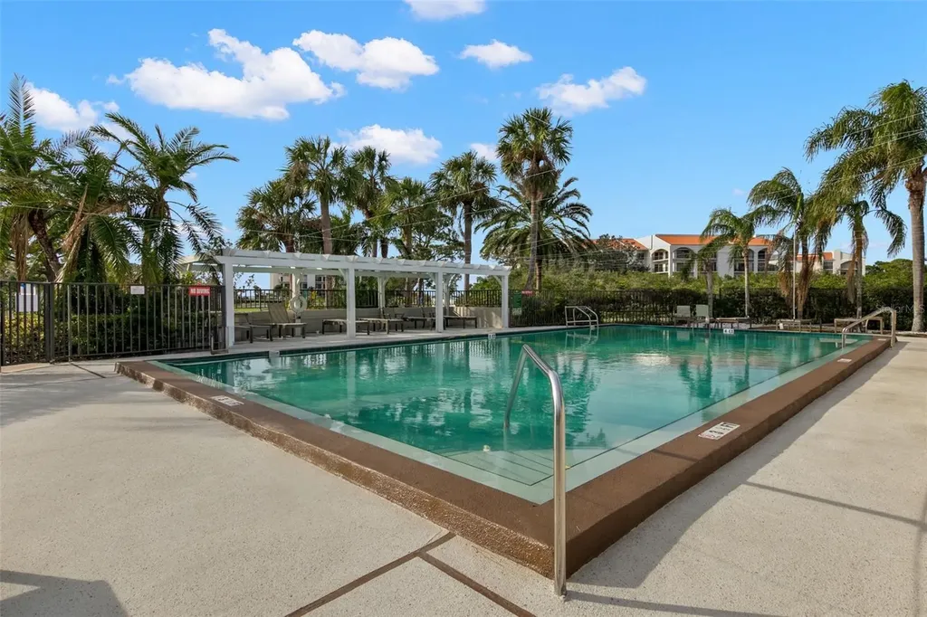 1802 Mariner Drive Tarpon Springs FL 34689
