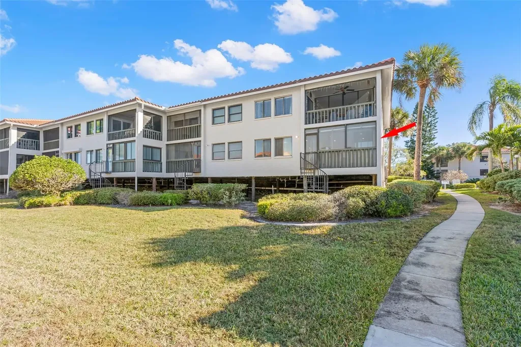 1802 Mariner Drive Tarpon Springs FL 34689