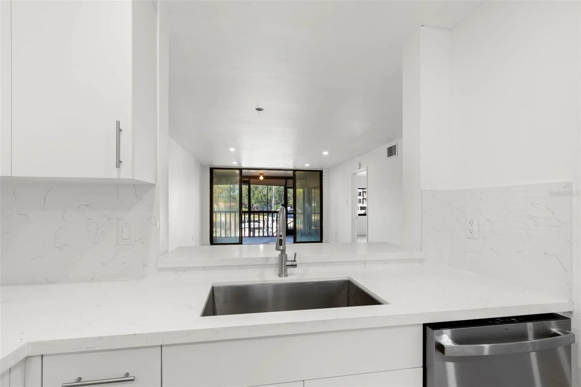 1802 Mariner Drive Tarpon Springs FL 34689