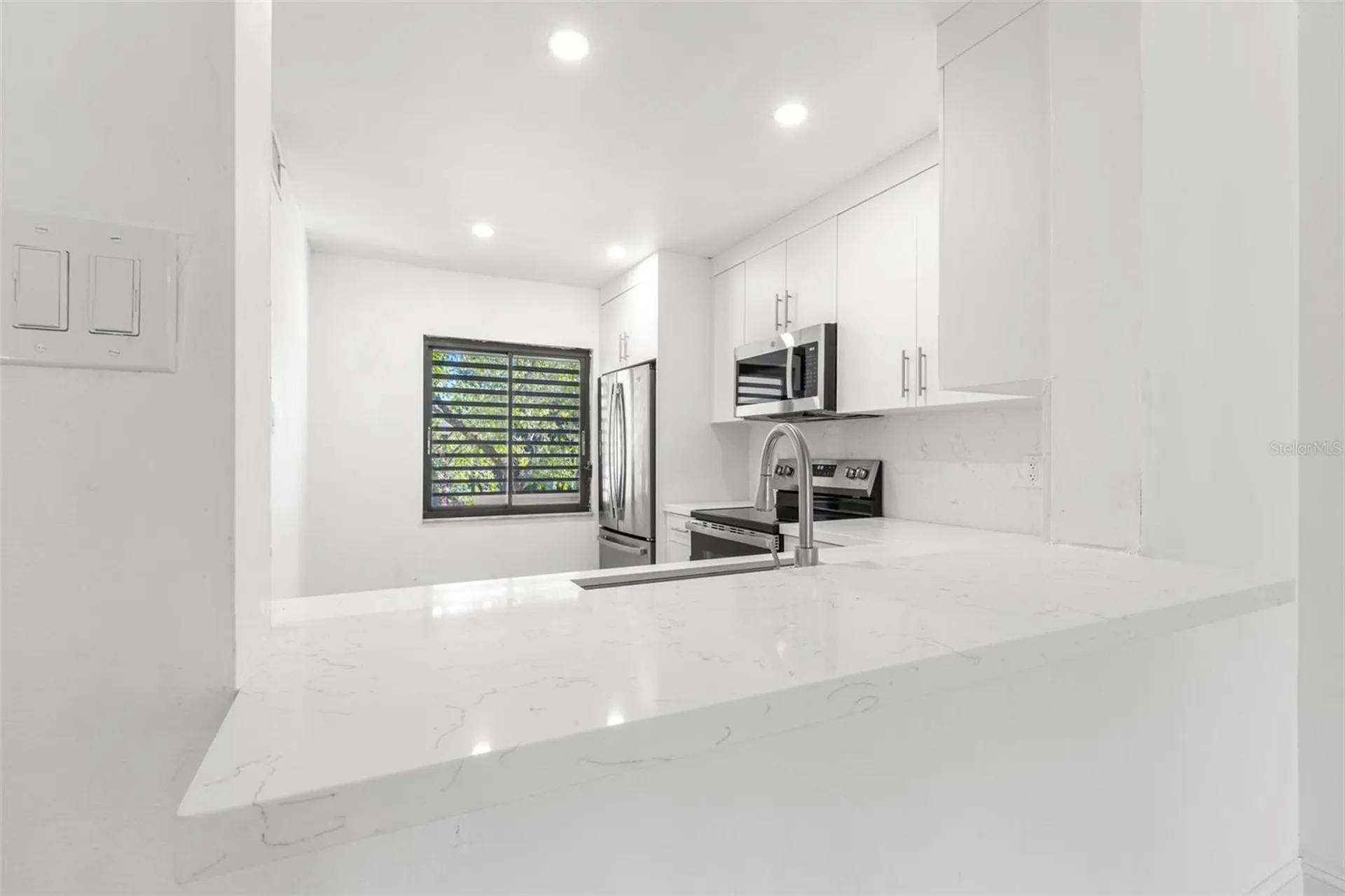 1802 Mariner Drive Tarpon Springs FL 34689