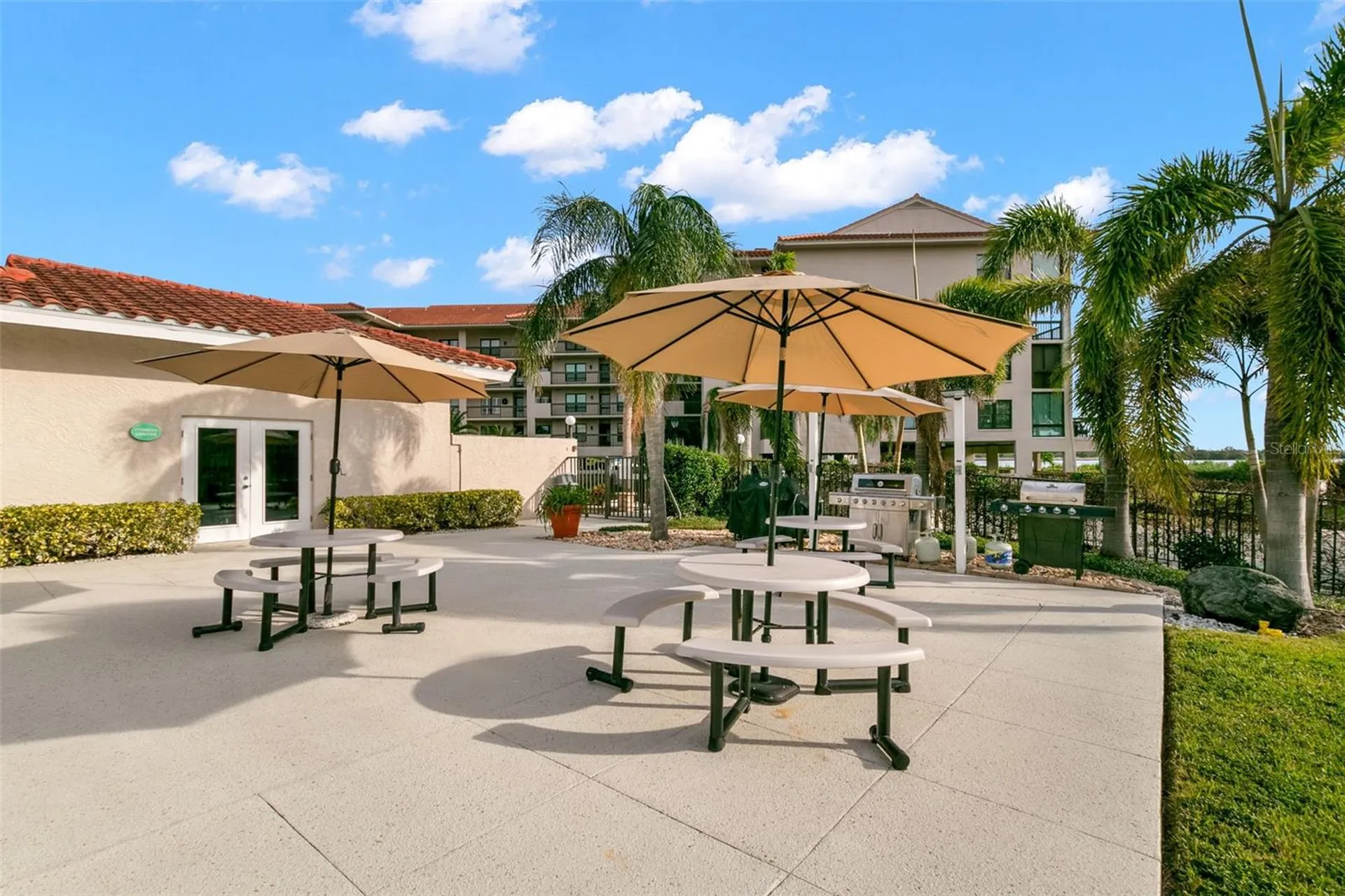 1802 Mariner Drive Tarpon Springs FL 34689