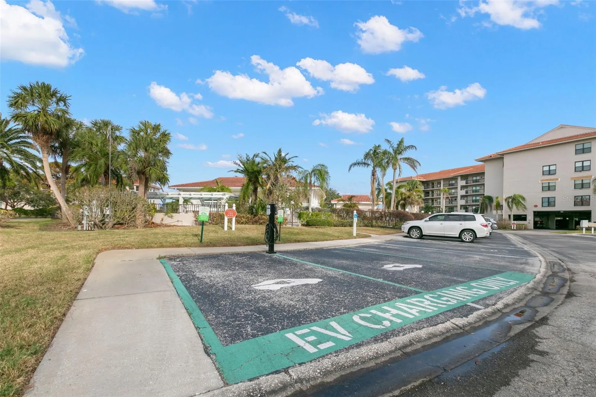 1802 Mariner Drive Tarpon Springs FL 34689